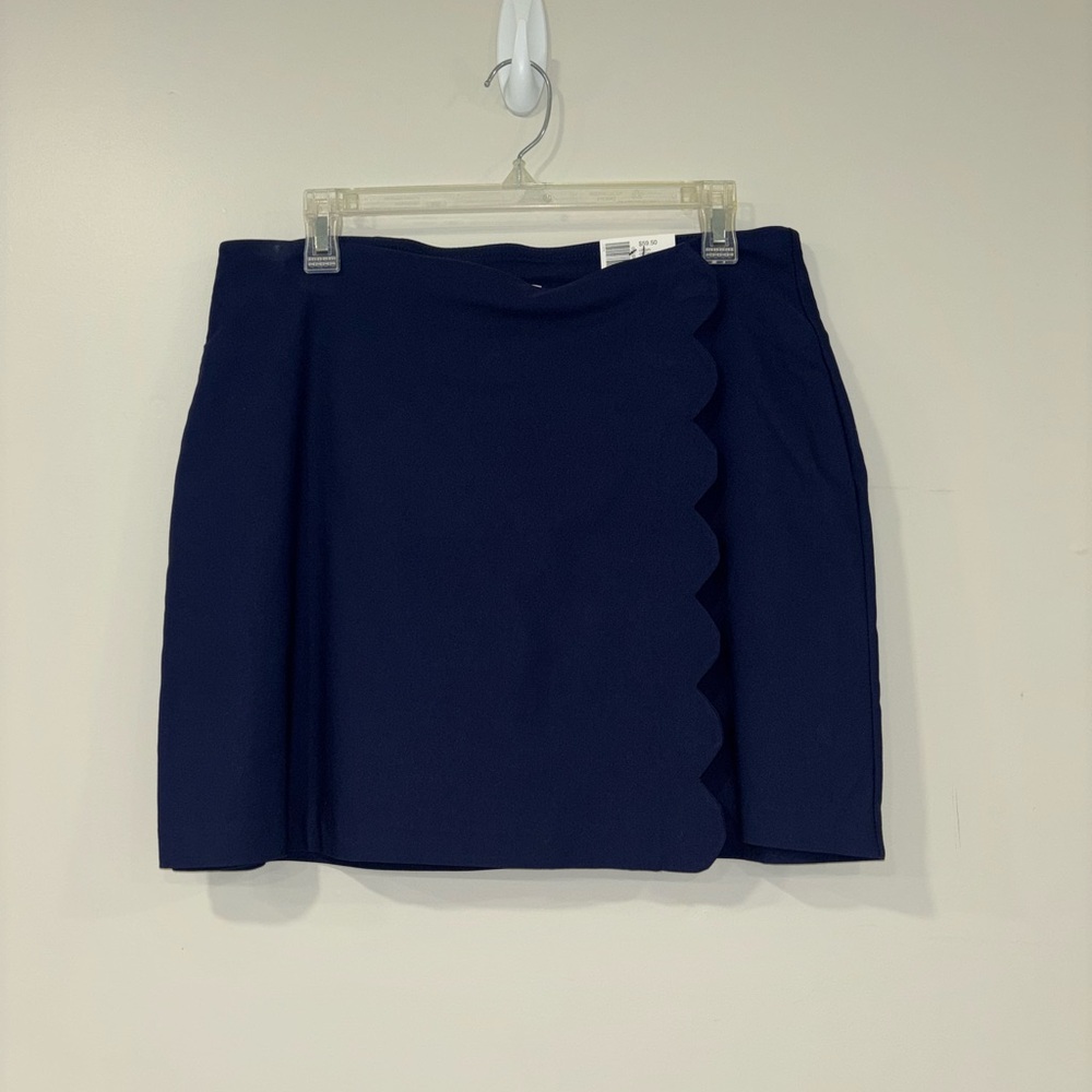 NWT Crown & Ivy Navy Blue Scalloped Hem Skort Size 10